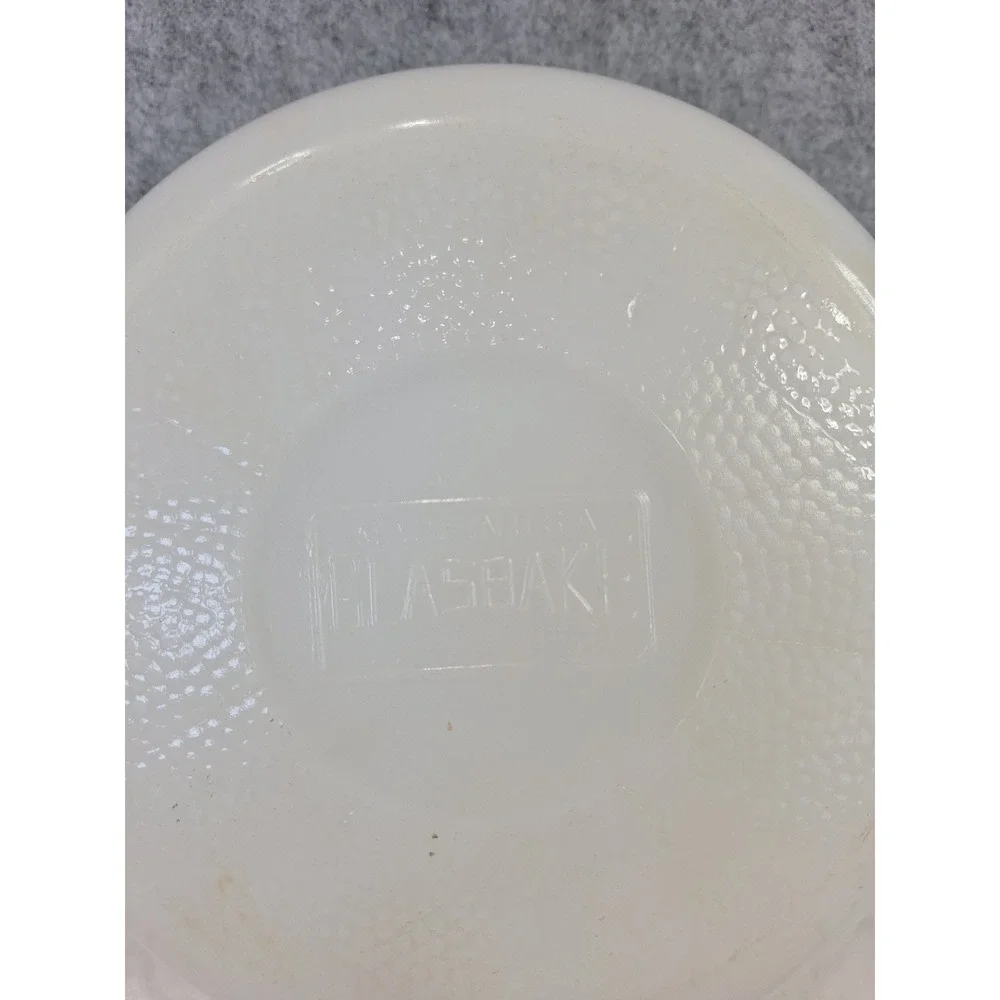 VINTAGE White MCM 2 Qt Milk Glass Baking & Serving Casserole Dish GLASBAKE J-514